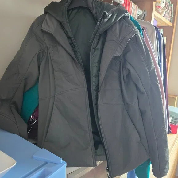 Another Mile Jacket - Picture 2 of 2
